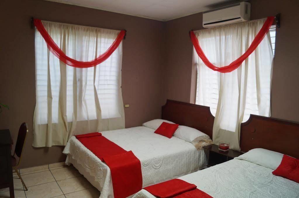 Micro Hotel Rio De Piedras San Pedro Sula Extérieur photo